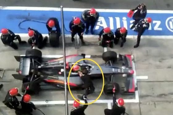 Formel 1 GP Monza Unfall in der HRT-Box