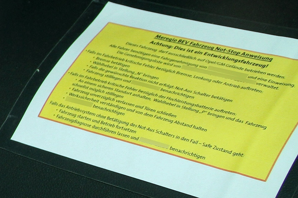 Erlkönig Opel Meriva als Battery Electric Vehicle