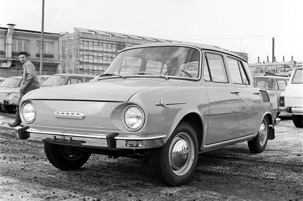 Skoda S100