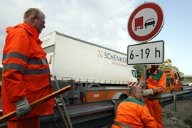 Urteil zu Lkw-Überholverbot