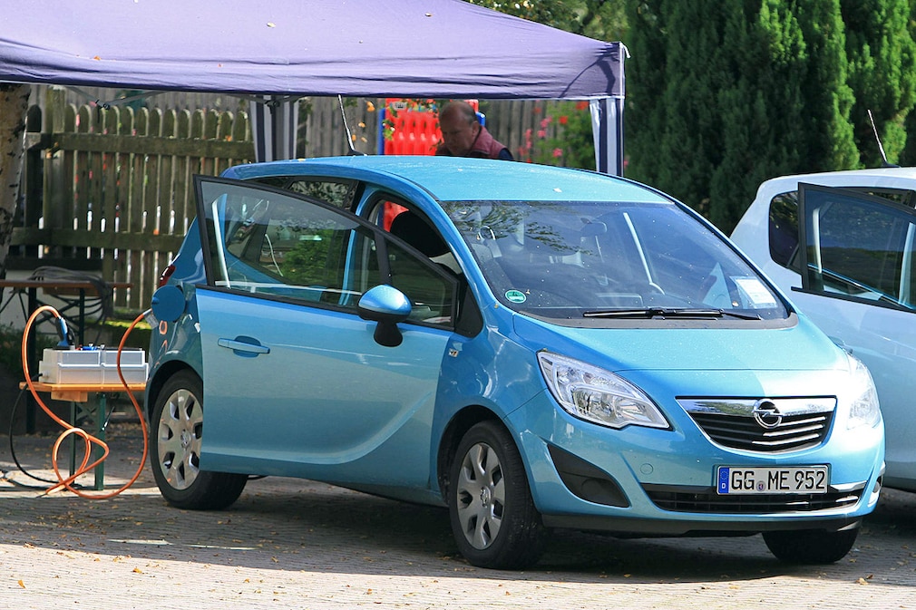 Erlkönig Opel Meriva als Battery Electric Vehicle
