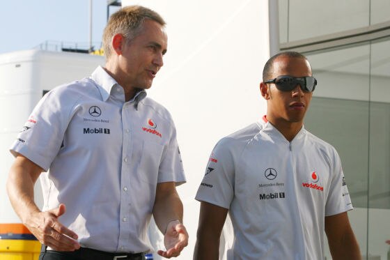 McLaren Teamchef Martin Whitmarsh mit Fahrer Lewis Hamilton