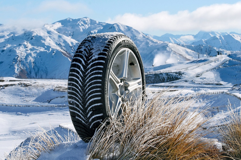 Winterreifen im Schnee