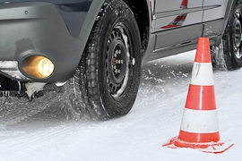 Auto im Graben