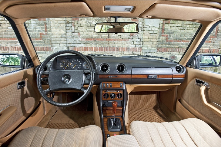 Mercedes-Benz C123 230CE Mercedes-Benz C123 230CE