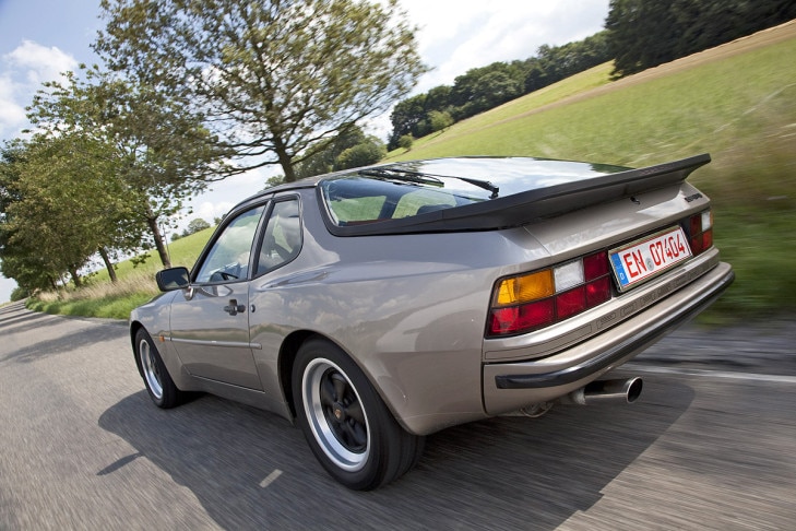 Porsche 944
