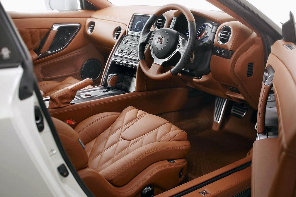 Nissan GT-R (Facelift 2012)