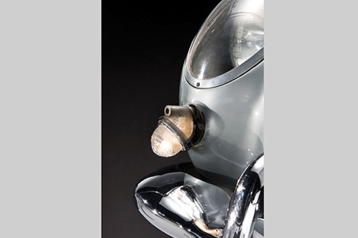 Aston Martin DB5 von James Bond