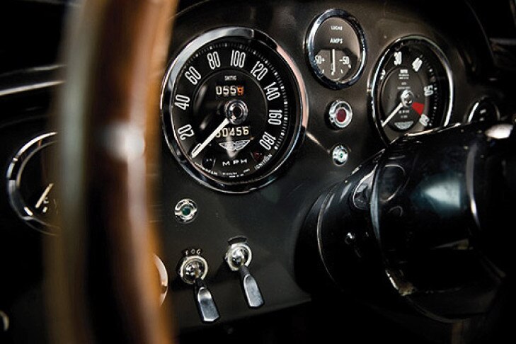 Aston Martin DB5 von James Bond