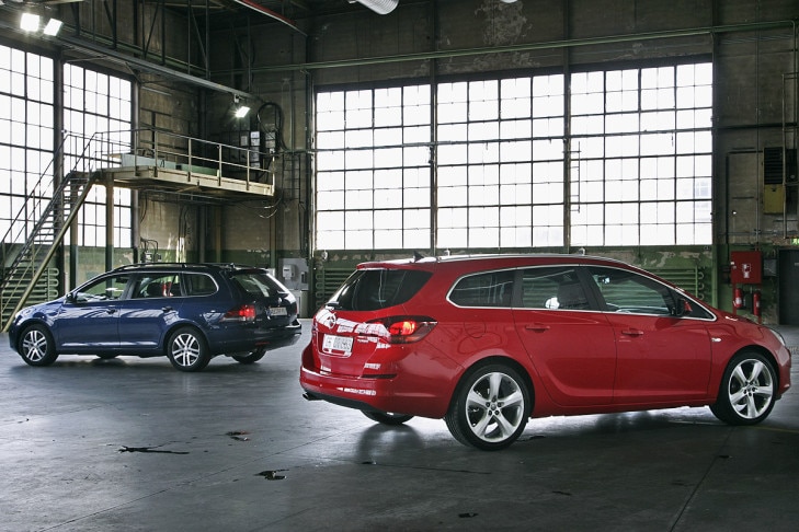 Opel Astra Sports Tourer VW Golf Variant