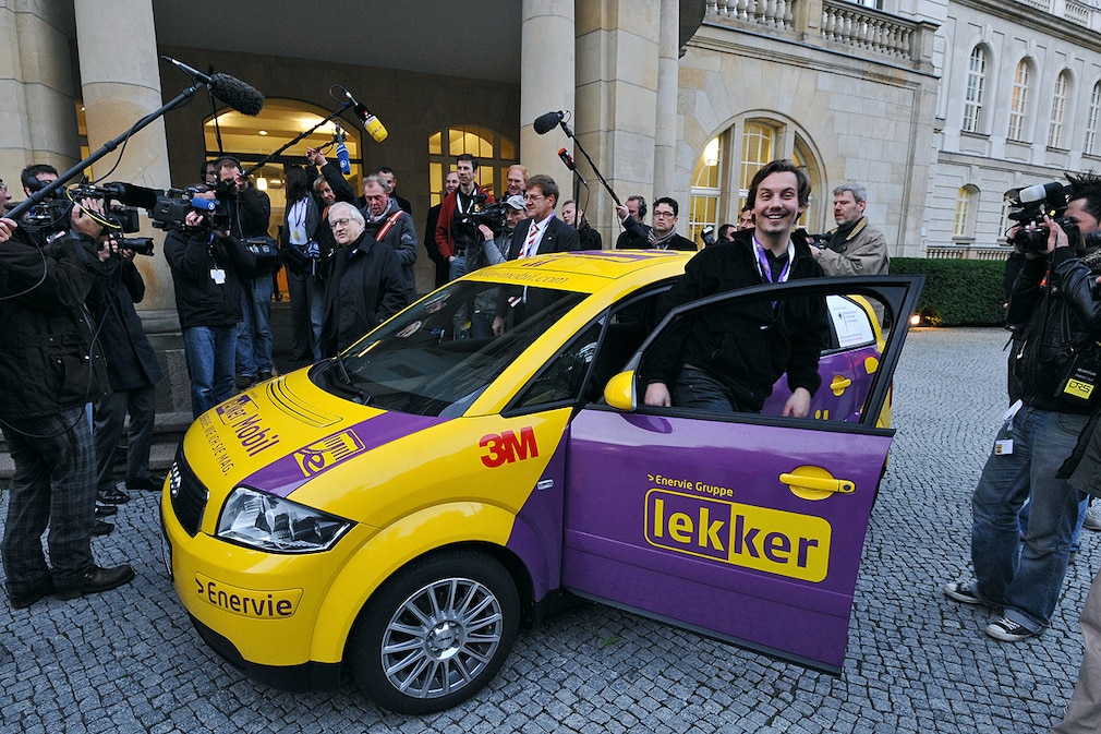E-Auto auf Rekordfahrt
