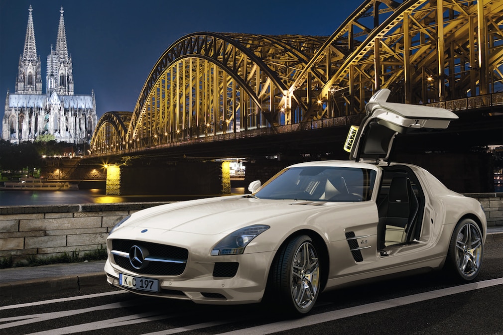 Mercedes SLS AMG als Taxi auf der Taxi-Messe Köln