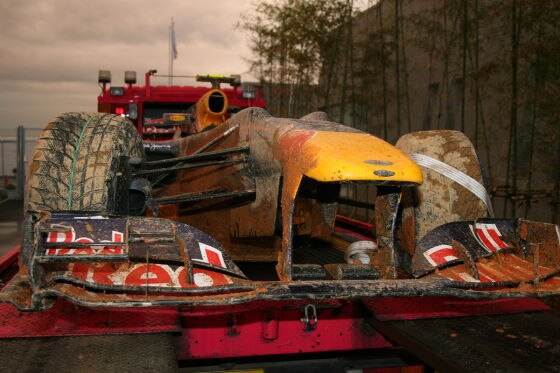 Mark Webbers Unfall-Auto