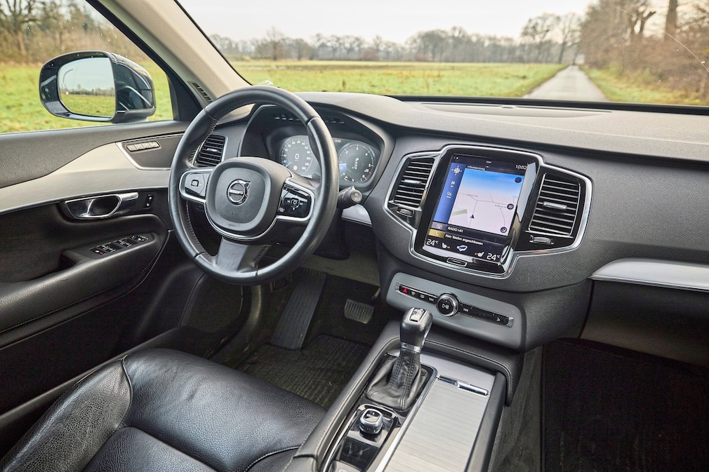 Volvo XC90 D5 AWD Momentum