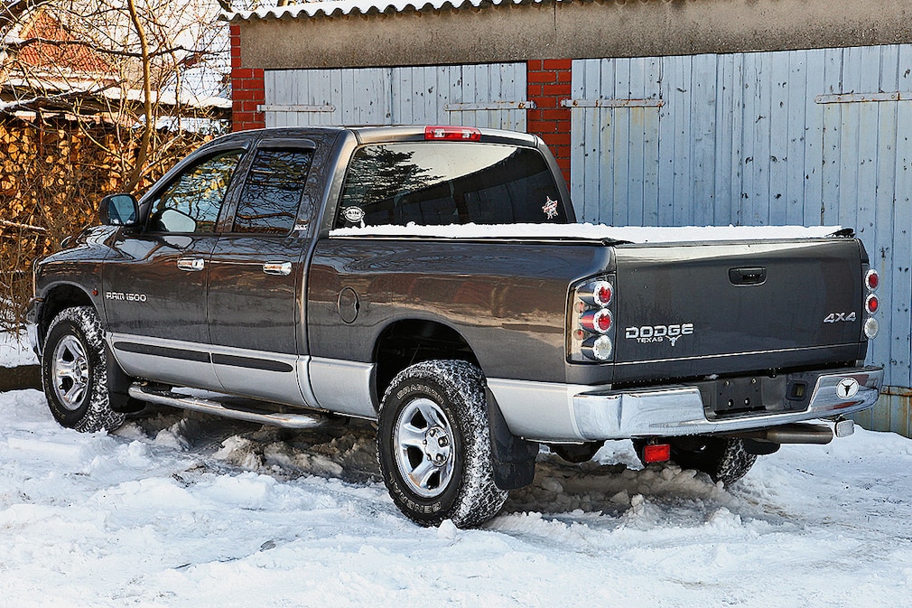Dodge Ram1500 SLT 4X4