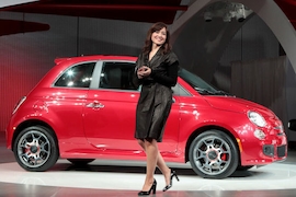 Fiat 500 auf der Los Angeles Auto Show 2010