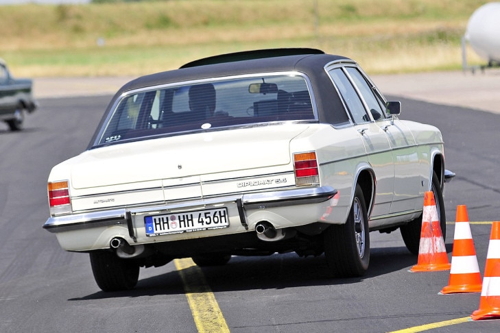 Opel Diplomat B
