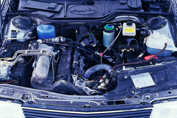 Audi 100 quattro Typ 44