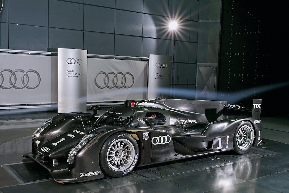 Audi R18