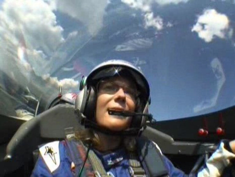 Bianca Garloff im Air Race Taxi