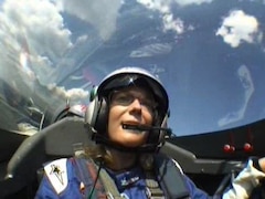 Bianca Garloff im Air Race Taxi