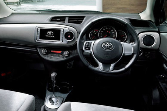 Toyota Yaris III (2011)