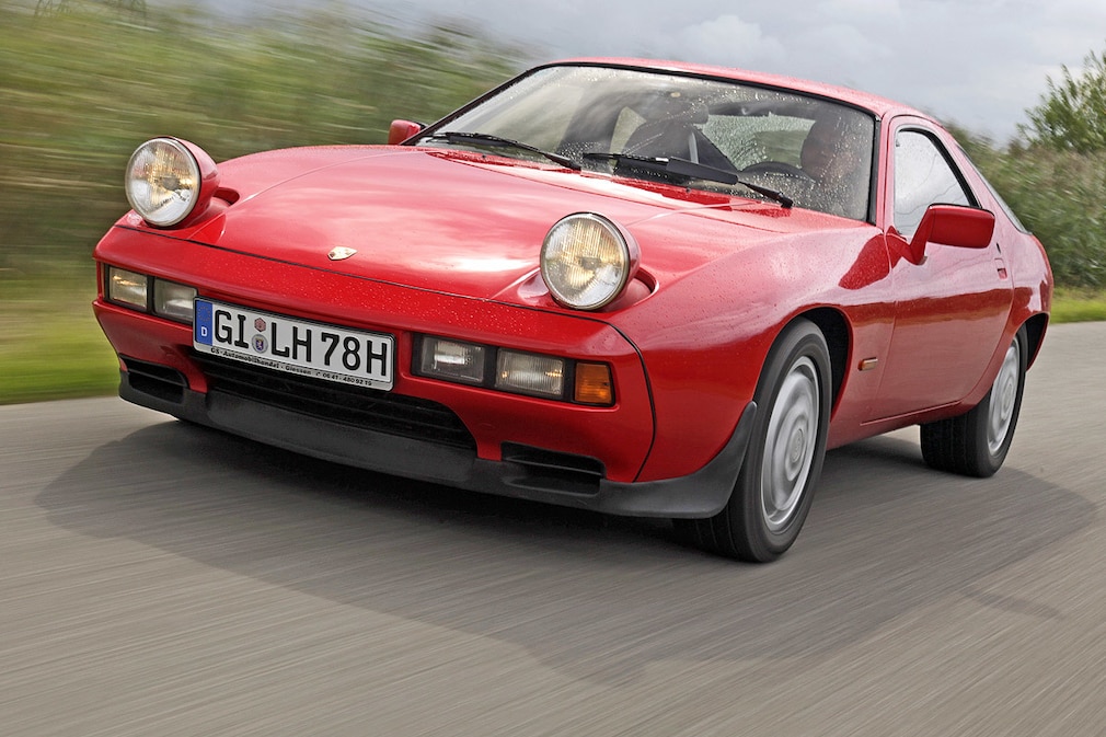 Porsche 928 S