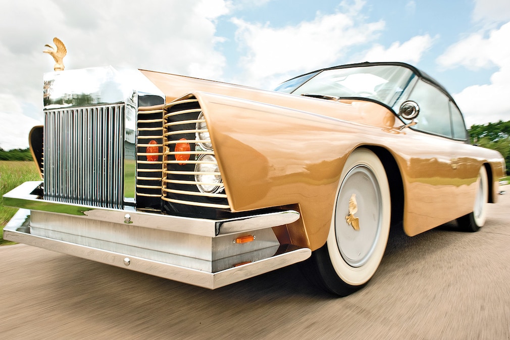 Mohs Ostentatienne Opera Sedan