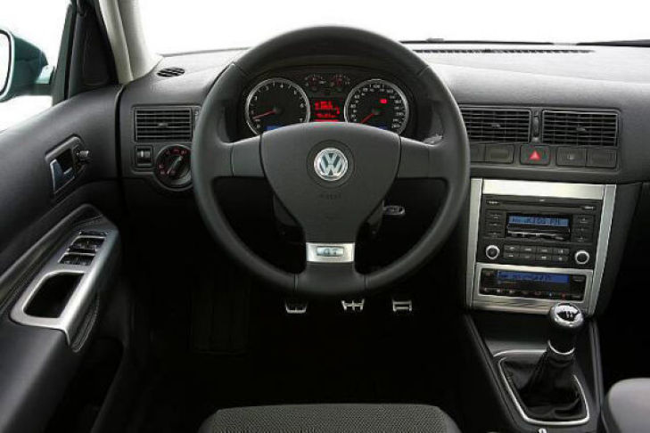 VW Santana (2012) Vorstellung AUTO BILD