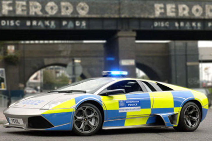 Bilder: Kuriose Polizeiautos aus aller Welt Bilder: Kuriose Polizeiautos aus aller Welt