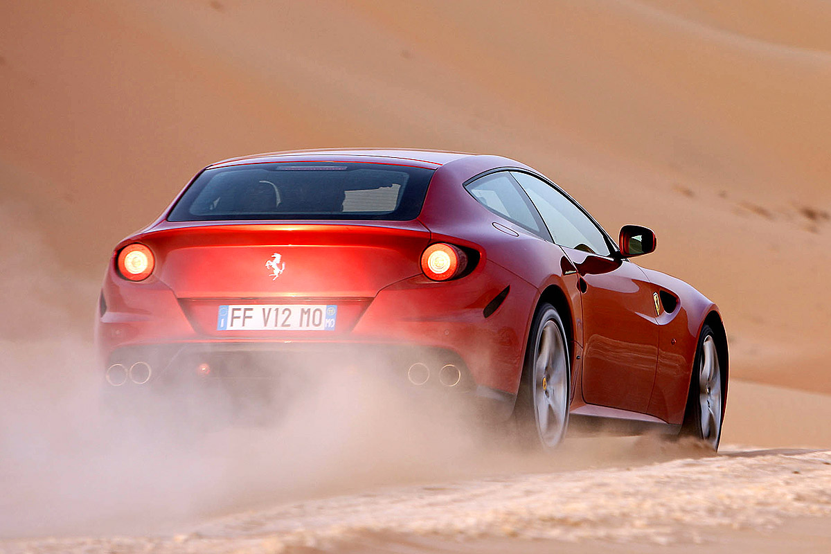 Neue Bilder vom Ferrari FF - AUTO BILD