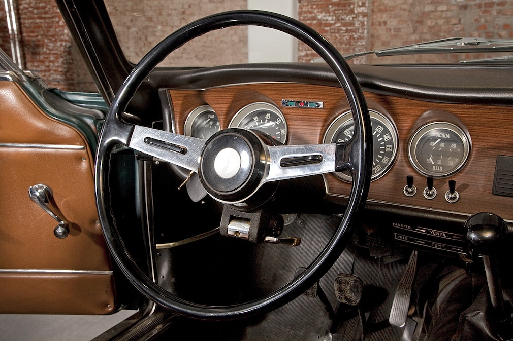 Alfa Romeo GT 1300 Junior