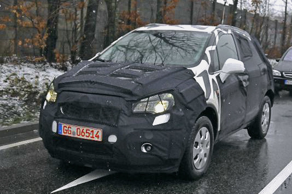 Erlkönig Opel Corsa SUV