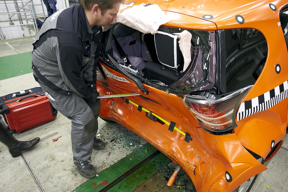 Toyota iQ im Dekra Crash-Test