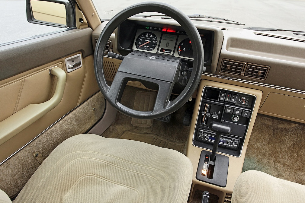 Renault 9 Automatic