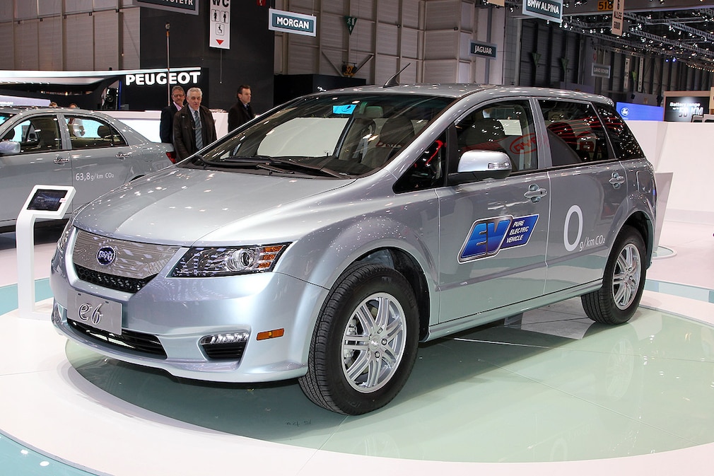 BYD e6