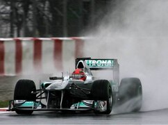 Michael Schumacher fuhr nur wenige Runden zum Test der Regenreifen