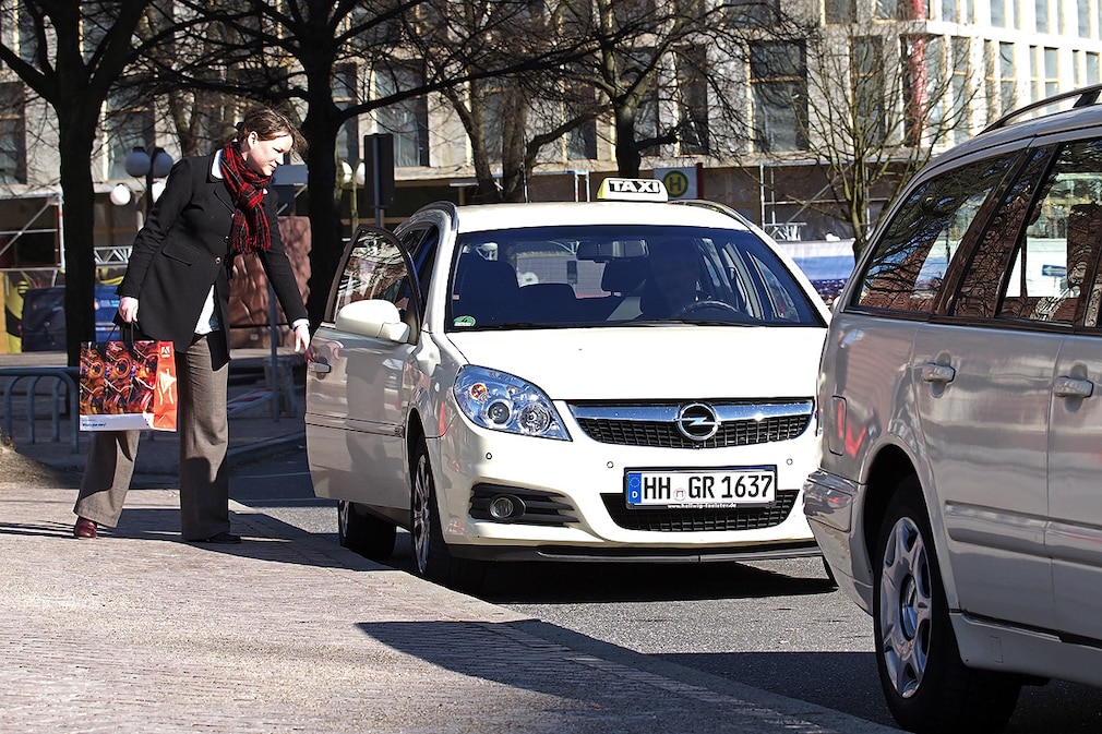 Hallo Taxi