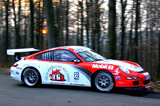 Timo Bernhard im Rallye-Porsche