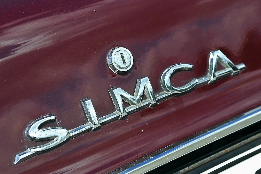 Namenszug Simca