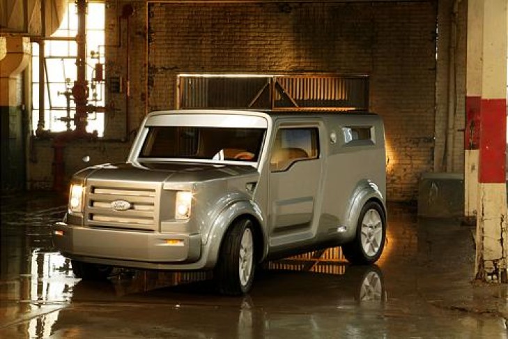 2005: Ford Synus Concept