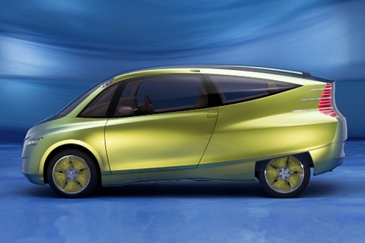 2005: Mercedes "bionic car"