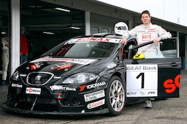 Richard Raß im Seat Leon Supercopa