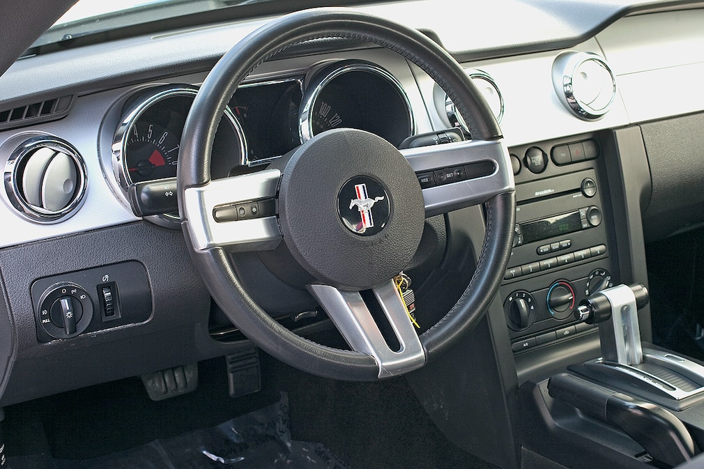 Ford Mustang V8 (2006)