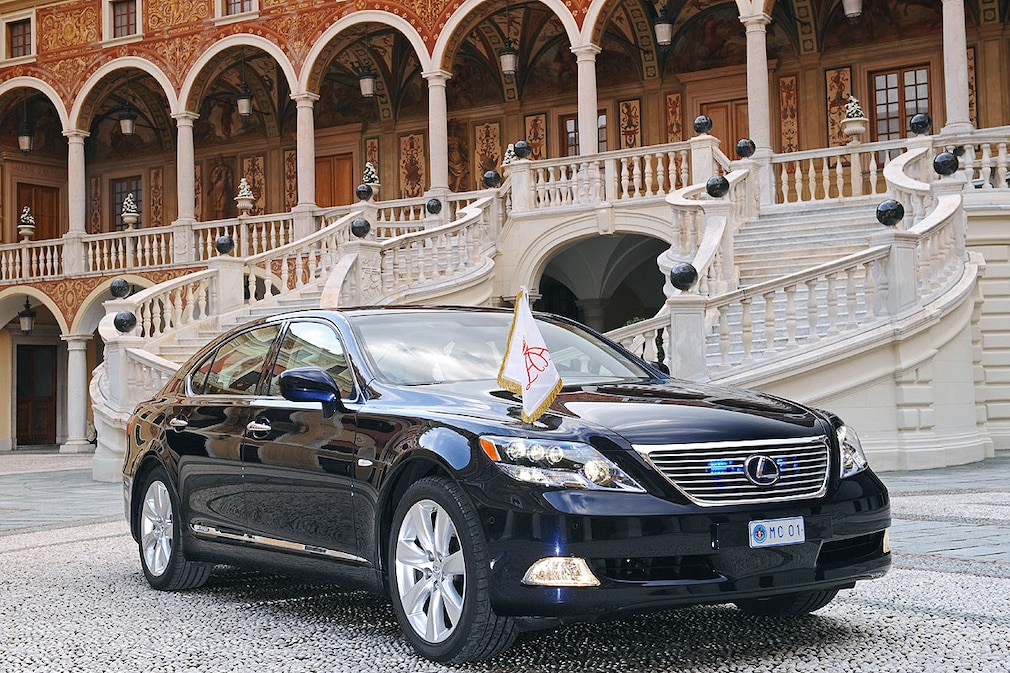 Lexus LS 600h