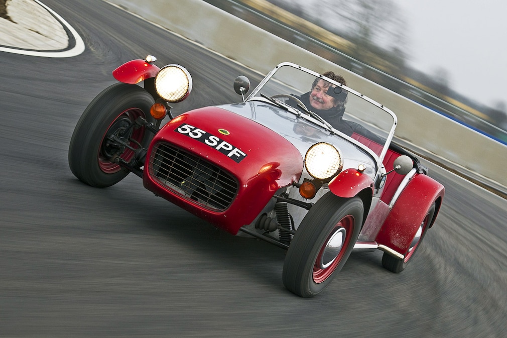 Lotus Seven S2