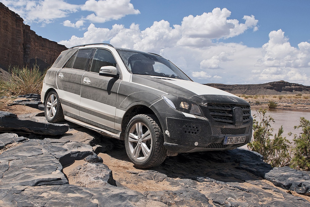 Mercedes ML Härtetest in Namibia