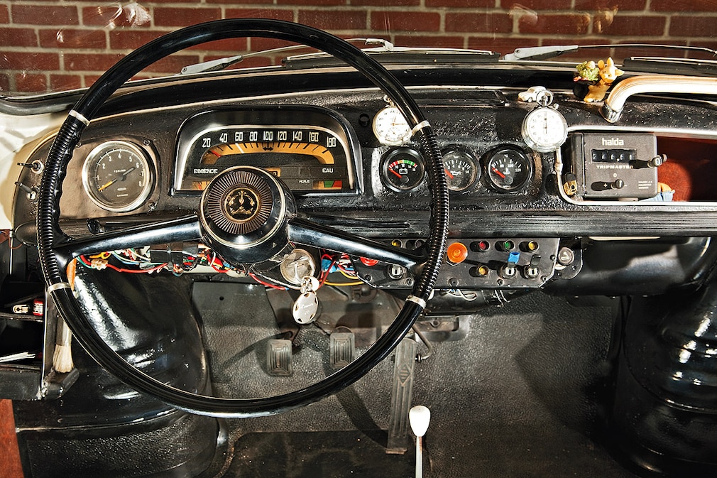Renault Dauphine R 1093