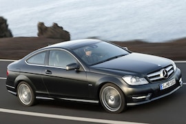 Mercedes C Coupé in voller Fahrt