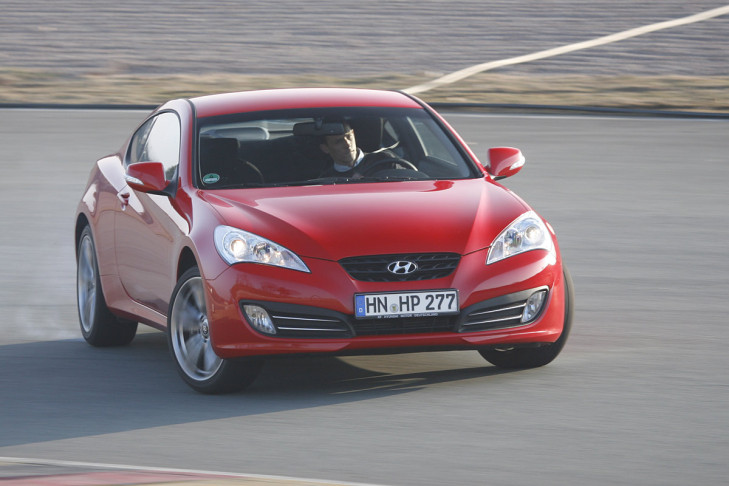 Hyundai Genesis Coupe 2.0 T